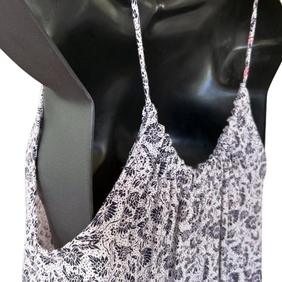 🌸4/$20🌸 Floral Print Shirred Halter Cami - Picture 3 of 13